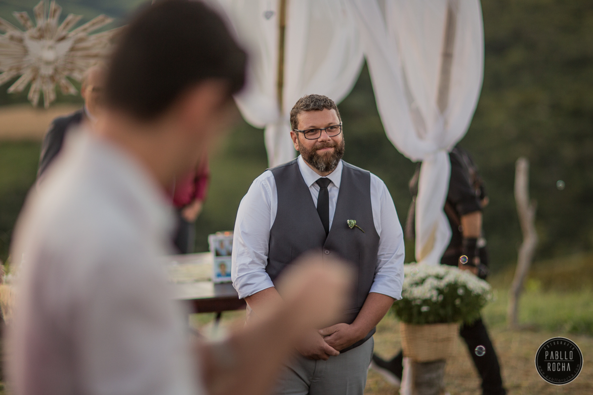 noivo esperando a noiva