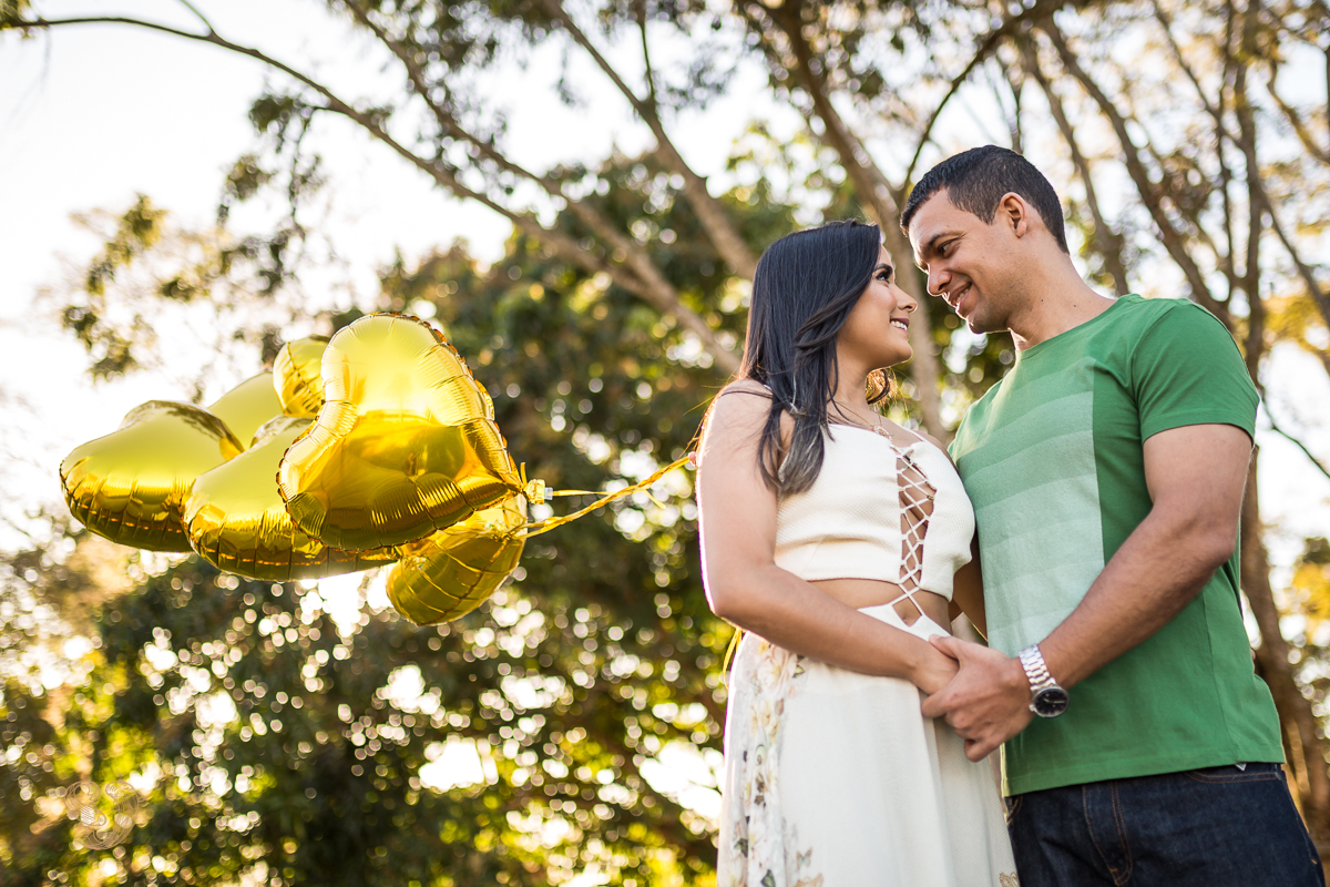 pousada avalon, namorando, ensaio casal, casamento de dia, pré casamento, balões, fotos com balões
