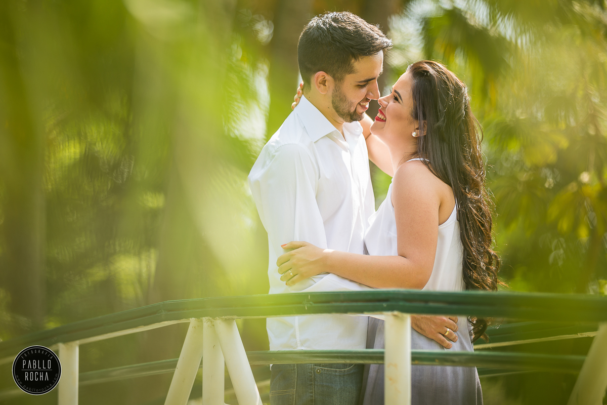 Ensaio Namorando - Ensaio Pré Casamento - PréCasamento - Parque do Sabiá - Namorando Parque do Sabiá - Pré Casamento Parque do Sabiá - namorando na ponte