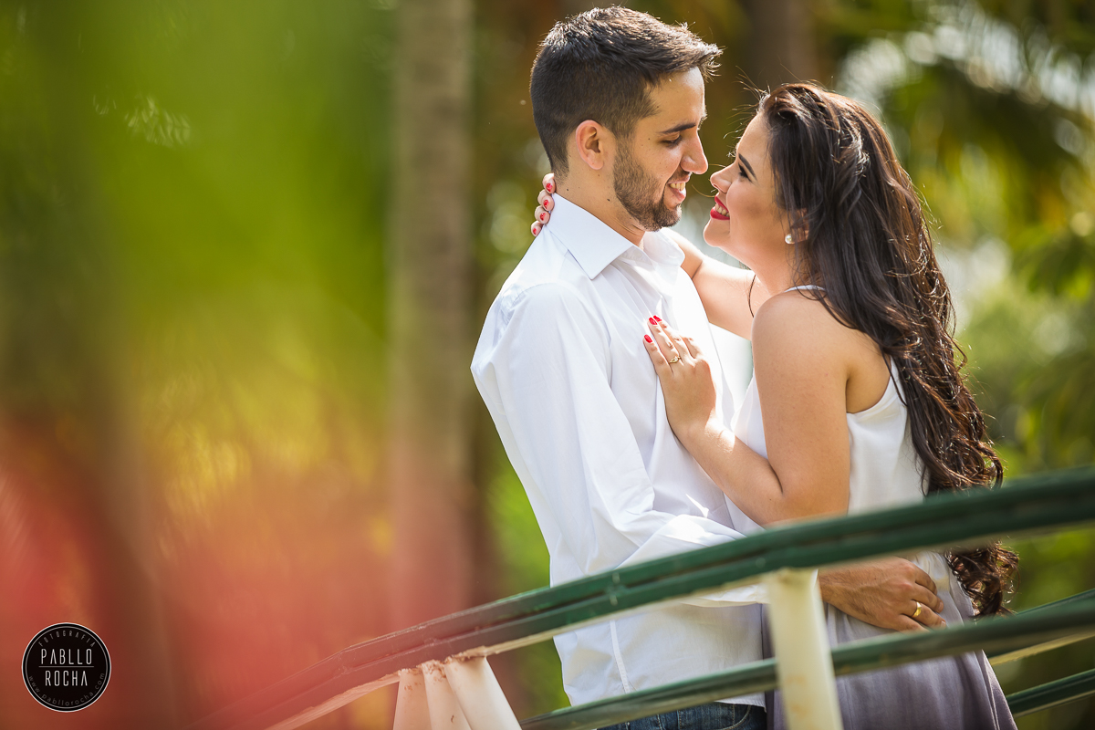 Ensaio Namorando - Ensaio Pré Casamento - PréCasamento - Parque do Sabiá - Namorando Parque do Sabiá - Pré Casamento Parque do Sabiá - namorando na ponte
