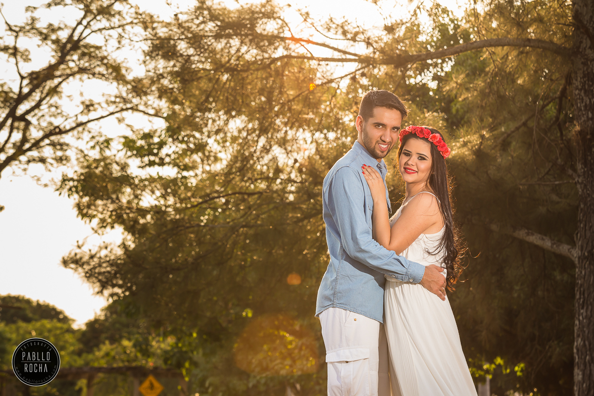 Ensaio Namorando - Ensaio Pré Casamento - PréCasamento - Parque do Sabiá - Namorando Parque do Sabiá - Pré Casamento Parque do Sabiá - por do sol
