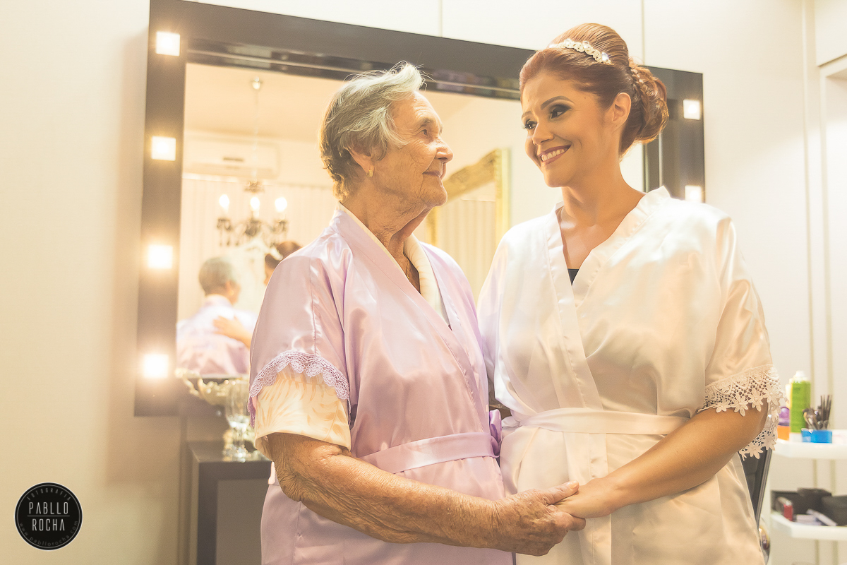 noiva e Avó. Pablo Rocha Fotografia | #fotografiacasamento #fotografoPatosdeMinas #FotografodeCasamentoMinasGerais