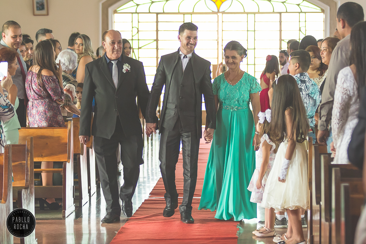 entrada do noivo. Pablo Rocha Fotografia | #fotografiacasamento #fotografoPatosdeMinas #FotografodeCasamentoMinasGerais