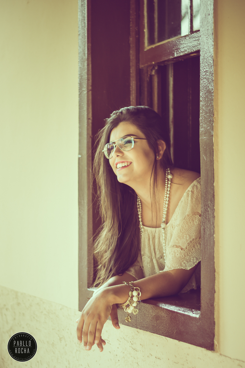 book 15 anos - Debutante - Sarah na janela