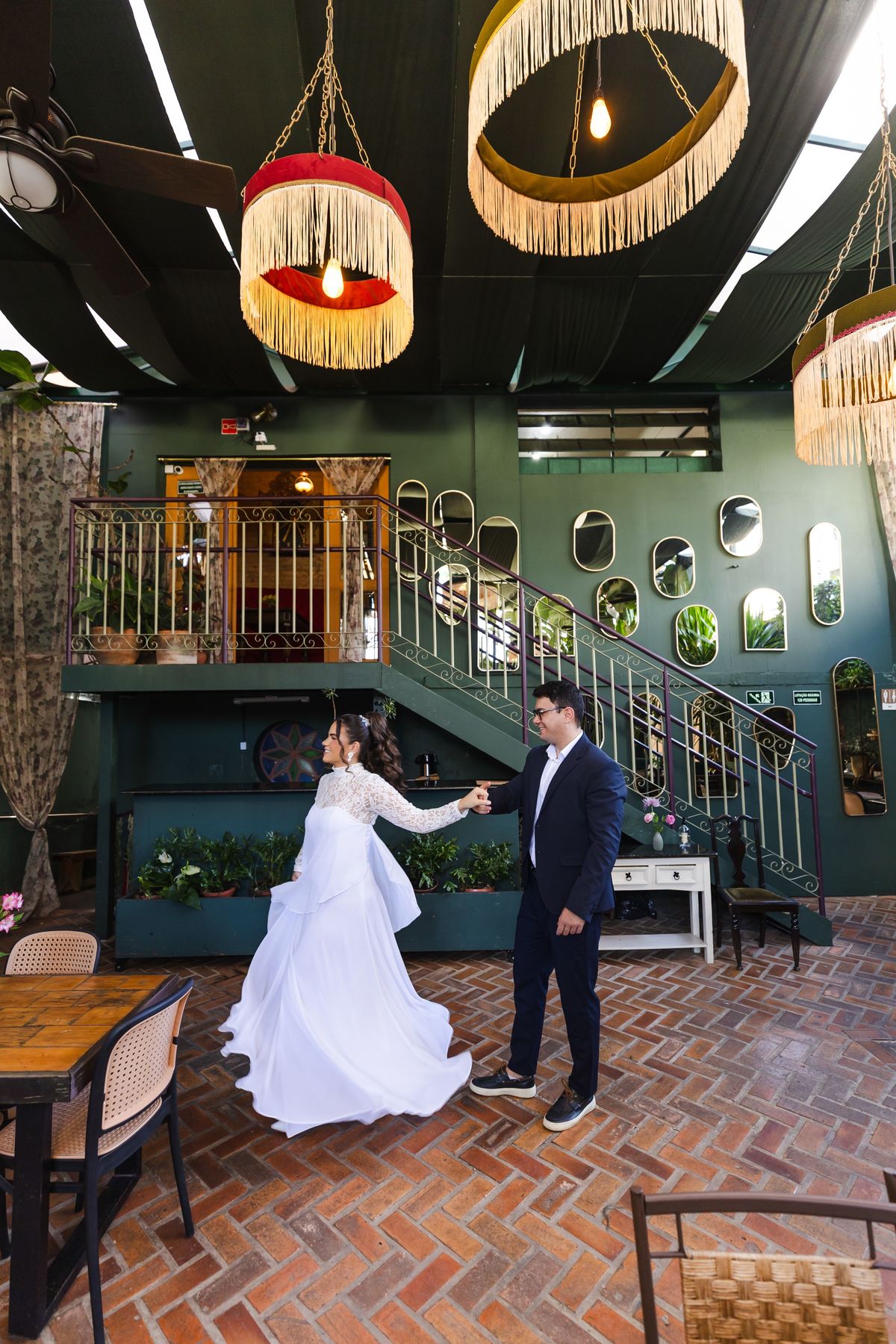 Ensaio pré-casamento de casal na Casa Belloni BH fotógrafo de casamento