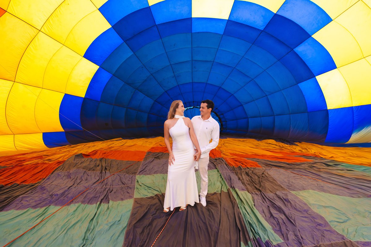 nsaio pré-casamento de balão inflado colorido em Brumadinho MG