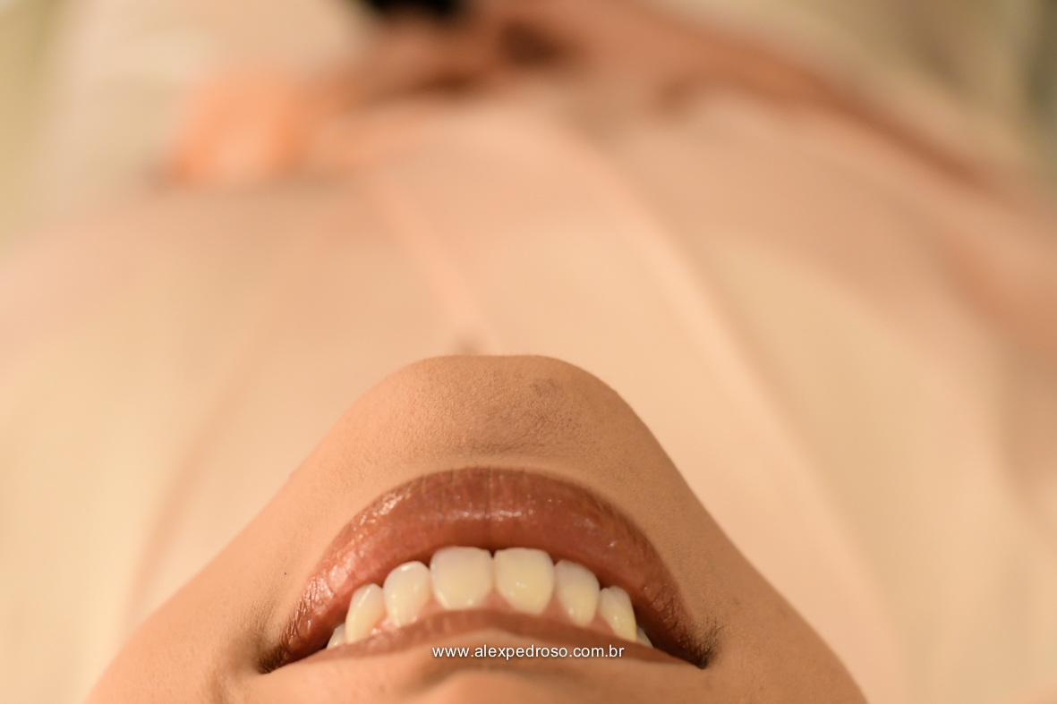 boca com baton noiva maquiada 
