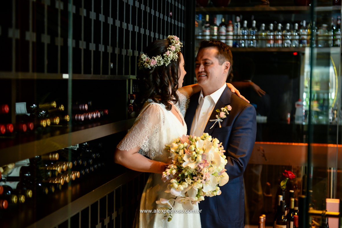 foto na adega de vinho 