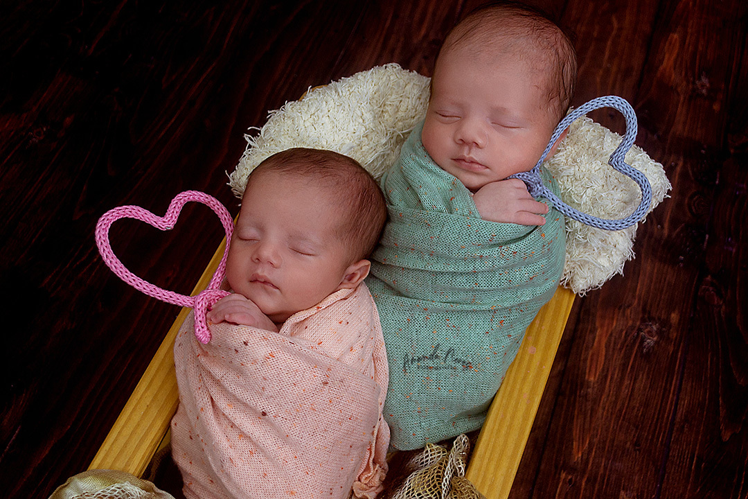 Newborn Benício e da Kyara Gêmeos 