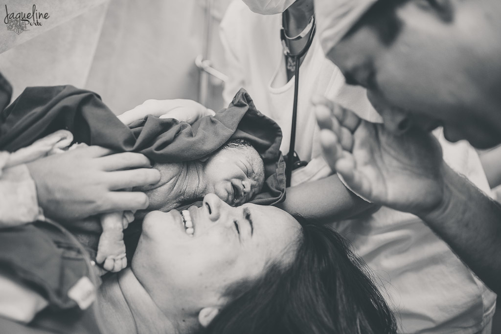 Fotografia-maternidade-perinatal-barra-da-tijuca-jaqueline-porto-fotógrafa-obstetra-carolina-mocarzel-cesareana