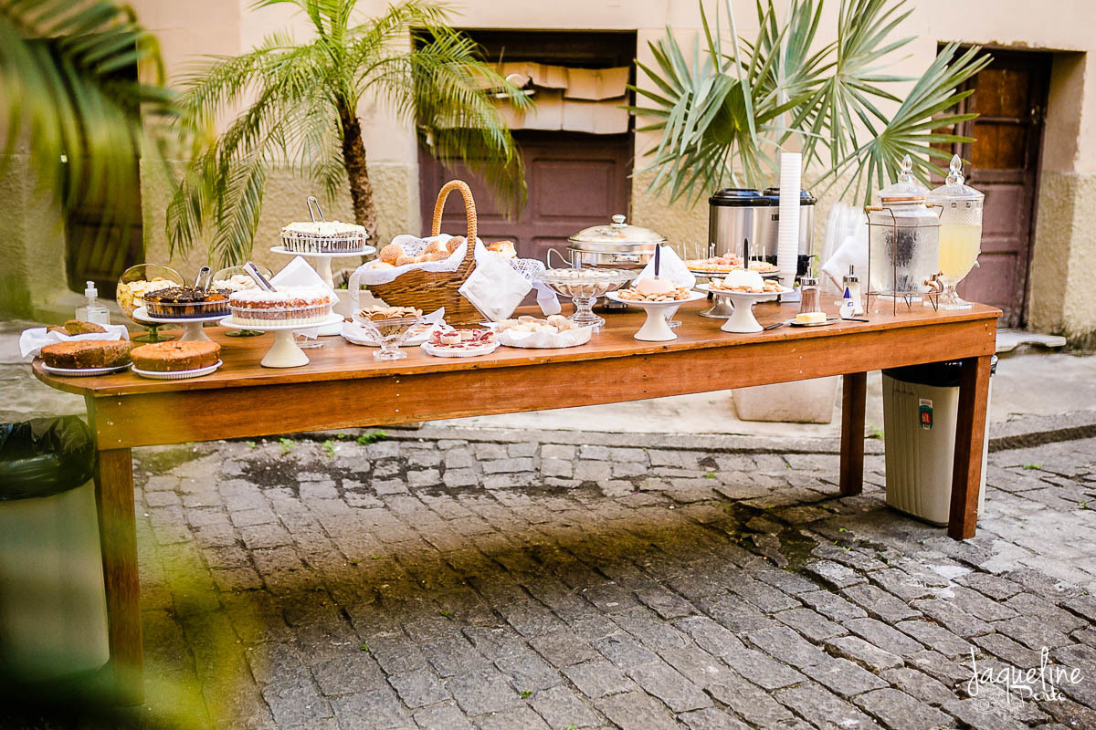 fotografia-de-batizado-de-menina-e-festa-de-um-ano-gruta-nossa-senhora-de-lourdes-tijuca-rio-de-janeiro-mesa-do-brunch