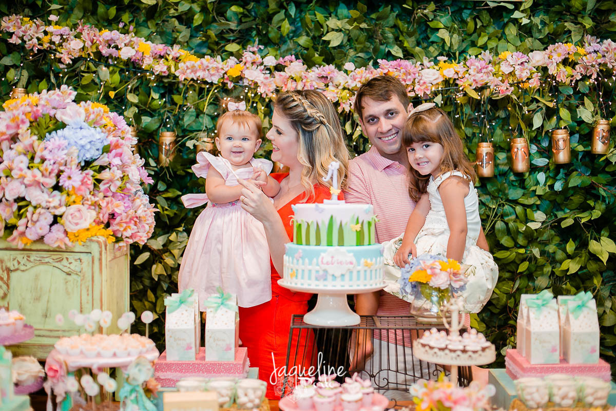 Festa-um-ano-Quintal-de-Contos-tema-Jardim-Encantado-Menina-200