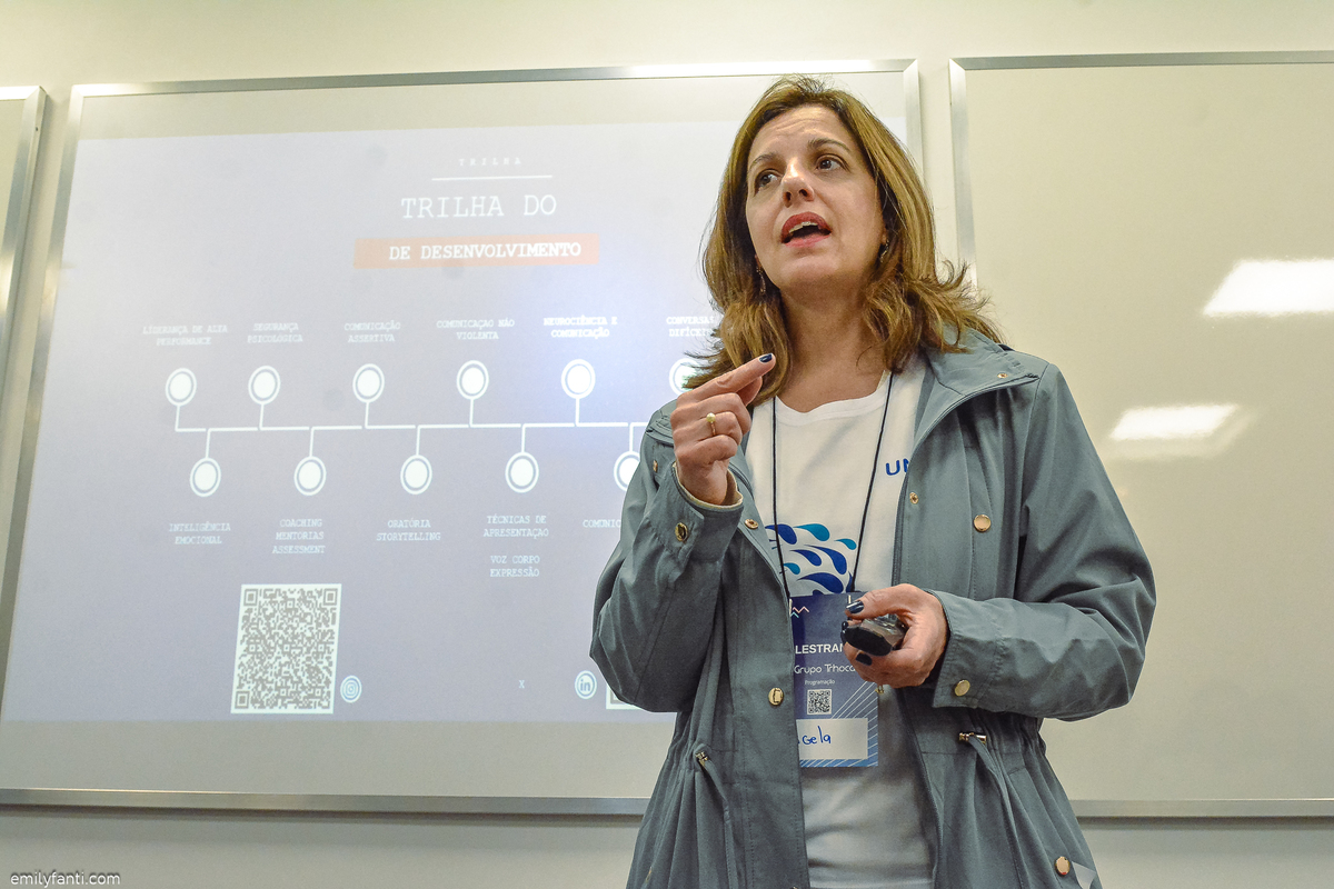 cnv, cobertura fotográfica, cobertura institucional, comunicação não violenta, congresso paulista de gestão de pessoas, emily fanti, eseg, fotografia institucional, gestão de pessoas, gestão de rh, grupo trhoca, univoz, retrato profissional, carreira