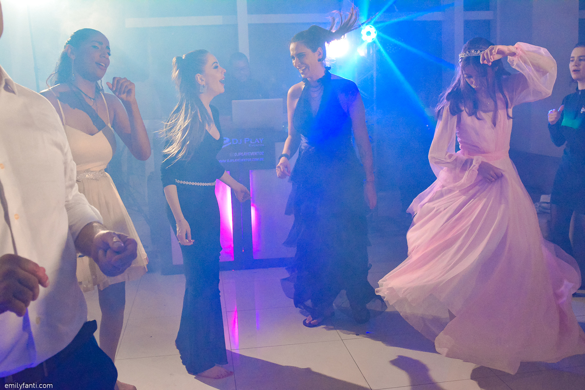 15 anos, aniversário, balada, cobertura 15 anos, cobertura fotográfica, cobertura fotográfica em sp, debutante, debutante sp, emily fanti, fotografia afetiva, fotografia de 15 anos, fotografia de debutante, fotografia de festa, são paulo