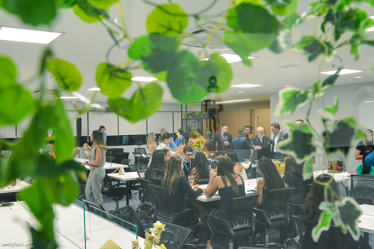 cobertura corporativa, cobertura fotográfica em são paulo, consórcio, emily fanti, fotografia de empresa, fotografia institucional, fotografia no escritório, institucional, retrato corporativo, seguros , escritório ; fotografia corporativa, festa da firma