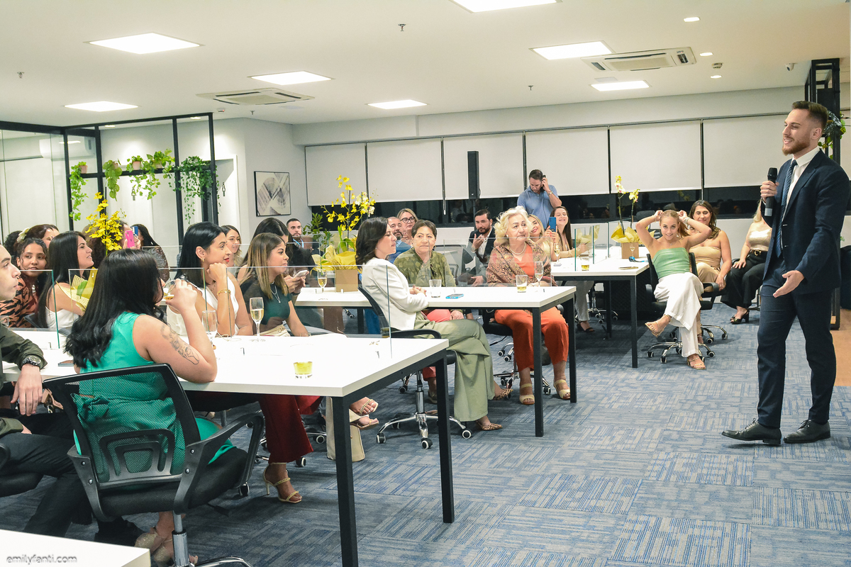 cobertura corporativa, cobertura fotográfica em são paulo, consórcio, emily fanti, fotografia de empresa, fotografia institucional, fotografia no escritório, institucional, retrato corporativo, seguros , escritório ; fotografia corporativa, festa da firma