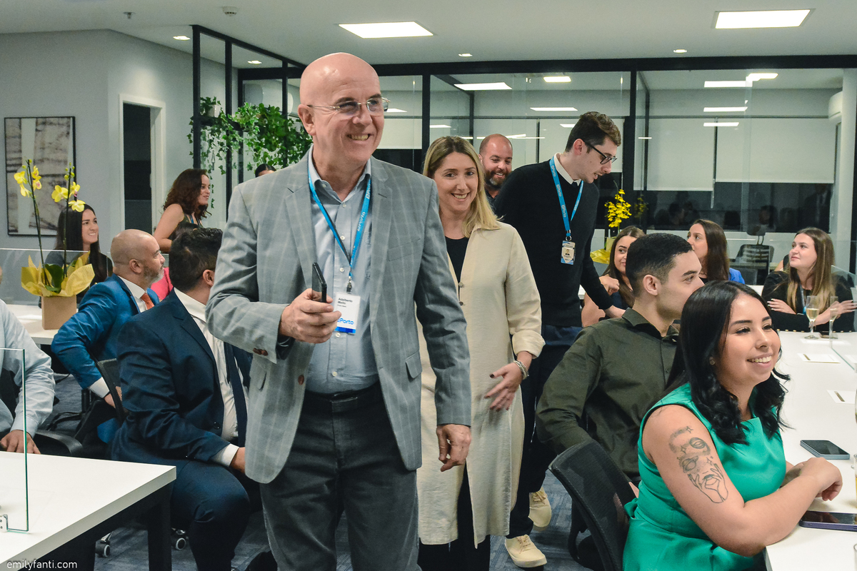 cobertura corporativa, cobertura fotográfica em são paulo, consórcio, emily fanti, fotografia de empresa, fotografia institucional, fotografia no escritório, institucional, retrato corporativo, seguros , escritório ; fotografia corporativa, festa da firma