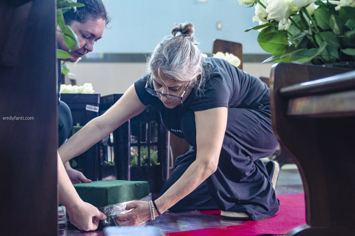 cobertura fotográfica, decor, decoração, decoração de igreja, decoradora, emily fanti, flores, florista, flowers, fotografia de casamento, fotografia de flores, montagem de decoração, noivas, rosas, foto de flores, decoração de casamento, decor casamento