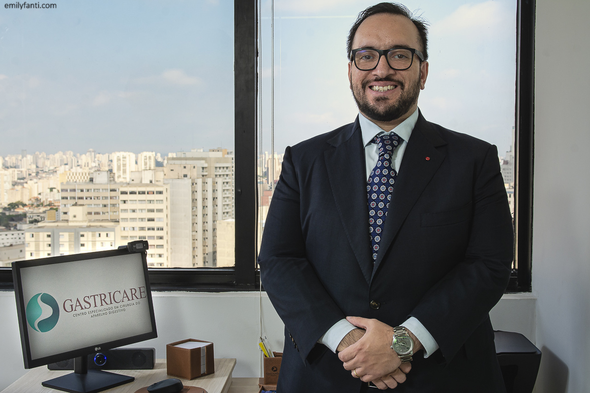 business, cirurgião, clínica médica, construção de imagem, consultório, emily fanti, ensaio fotográfico profissional, estúdio fotográfico em sp, fotografia profissional, gastro, health, medicina, médico, retrato de médico, retrato profissional