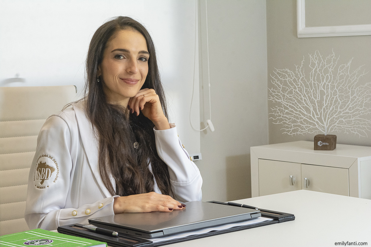 business, clínica médica, consultório médico, dermatologia, emily fanti, ensaio de médico, ensaio profissional, foto de consultório médico, foto de médico, foto profissional em são paulo, foto profissional em sp, retrato de médico, retrato área da saúde