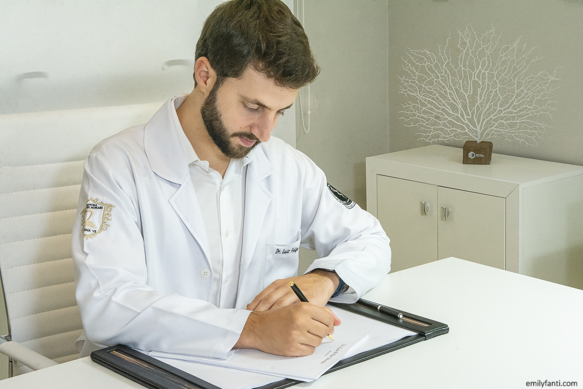 business, clínica médica, consultório médico, dermatologia, emily fanti, ensaio de médico, ensaio profissional, foto de consultório médico, foto de médico, foto profissional em são paulo, foto profissional em sp, retrato de médico, retrato área da saúde