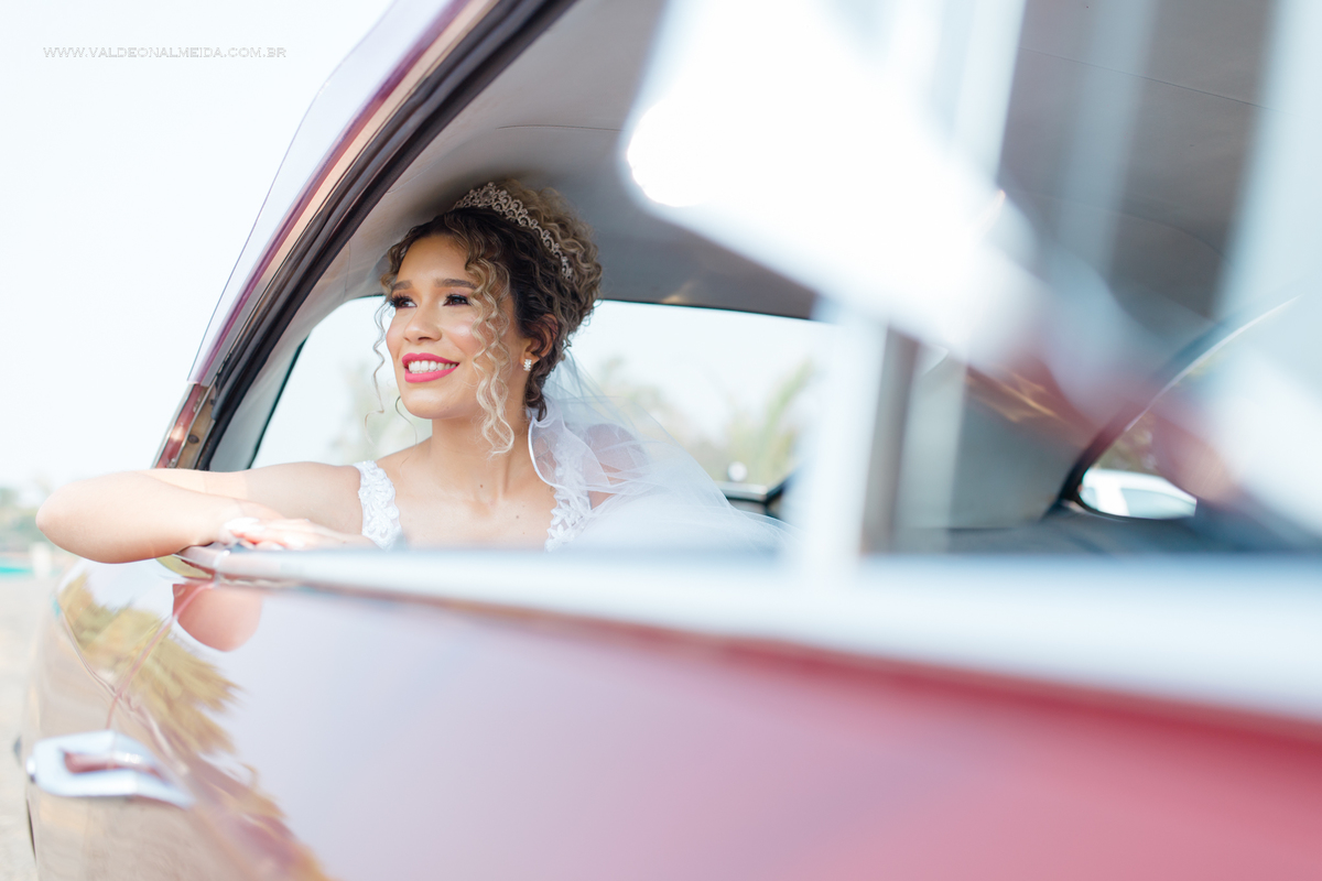 chegada da noiva na cerimonia 