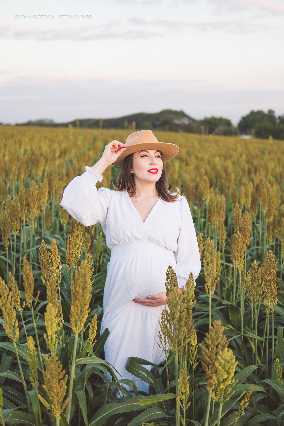 Ensaio de gestante em Holambra no parque de flores Macena Flores
