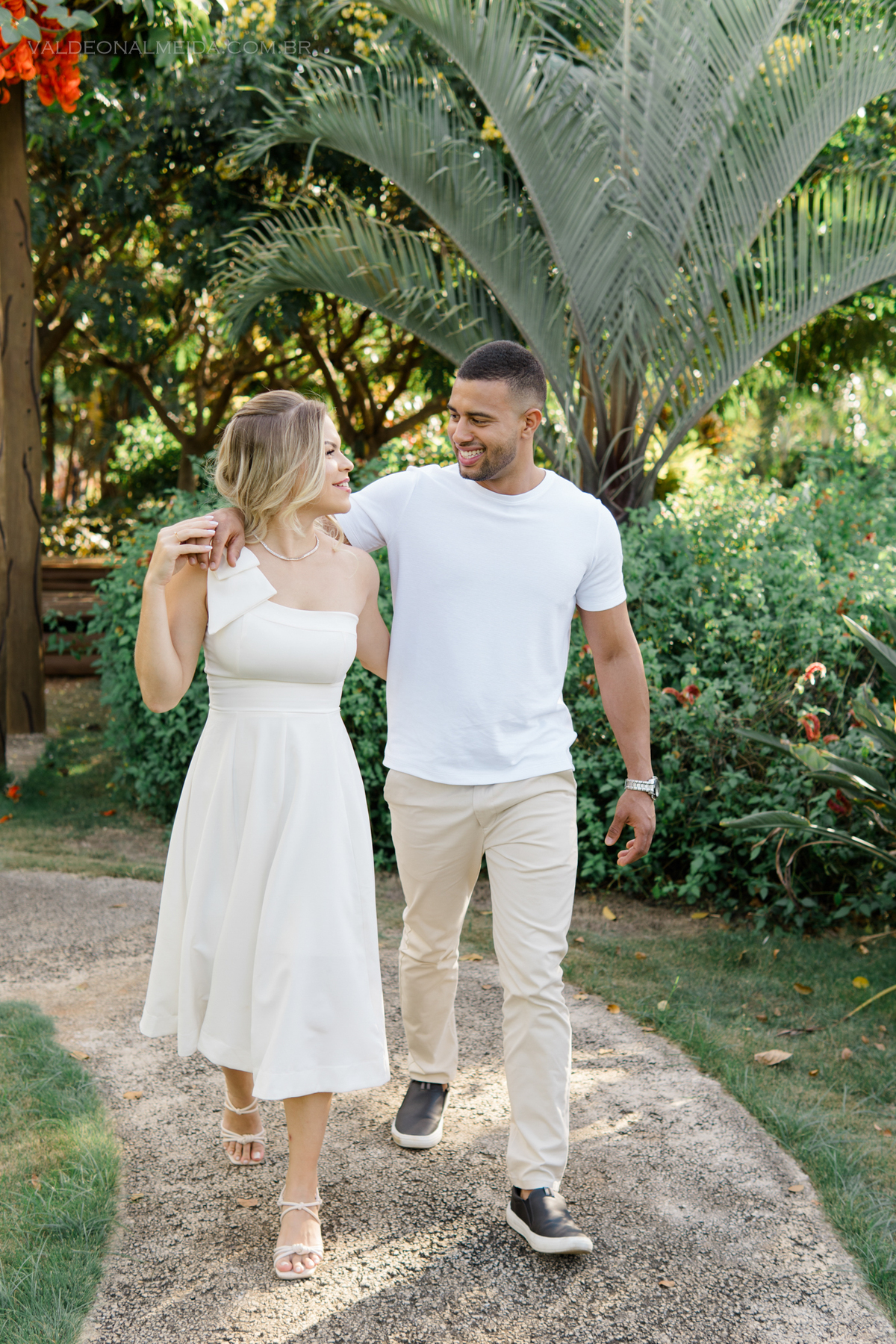 Ensaio fotográfico Pre Wedding do casal Jhenniffer e Oseias no Bloemen Park em Holambra
