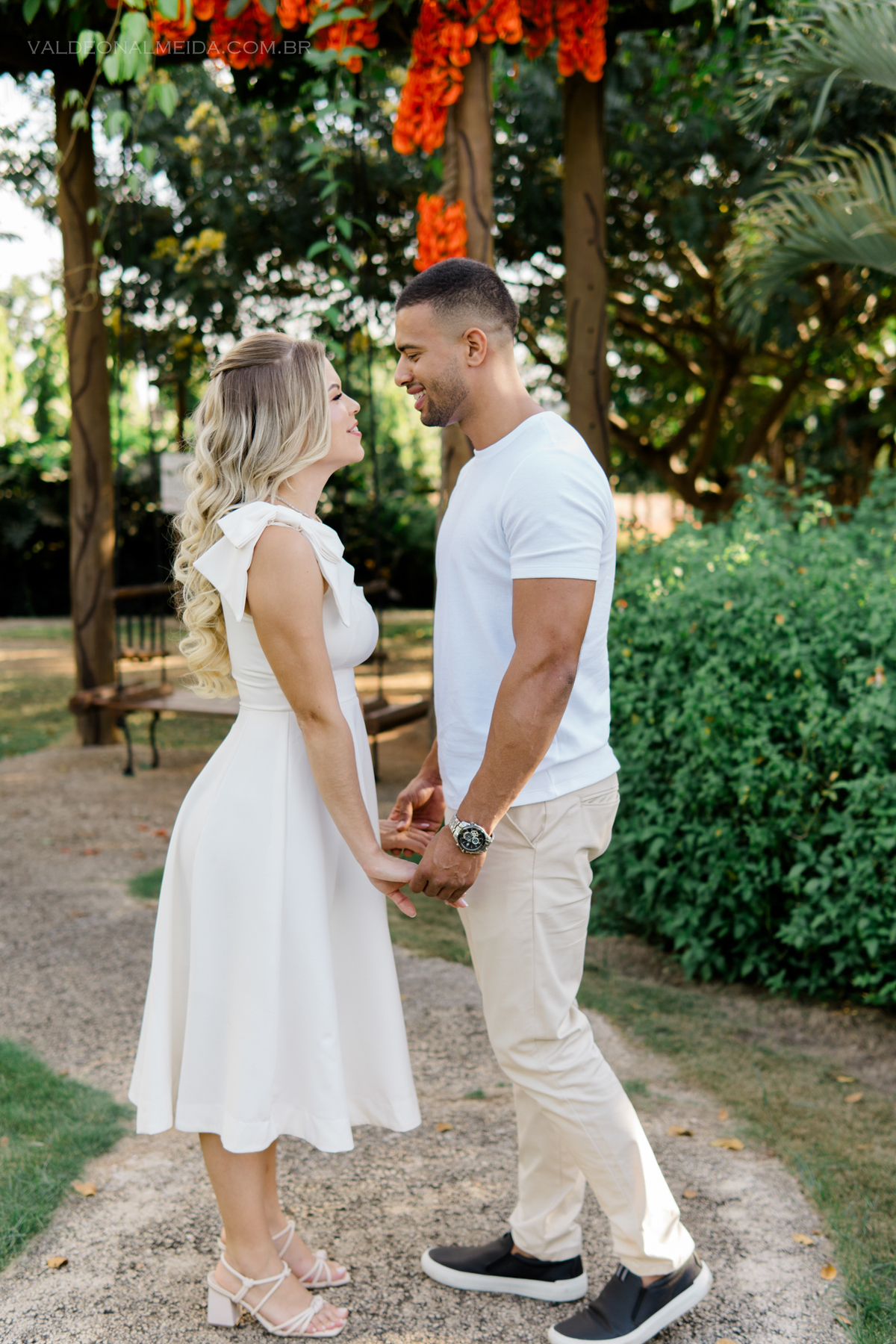 Ensaio fotográfico Pre Wedding do casal Jhenniffer e Oseias no Bloemen Park em Holambra
