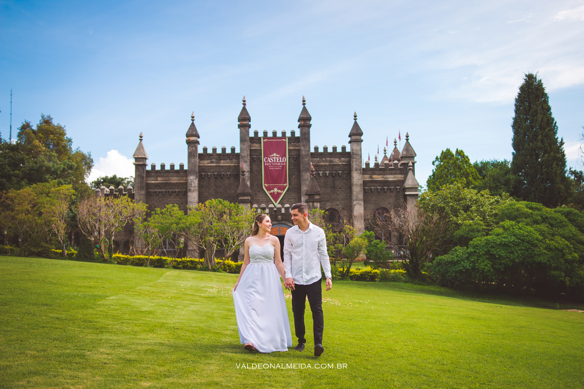 Pre Wedding Gabriela e Rodrigo no Castelo Dos Vinhais em Vinhedo