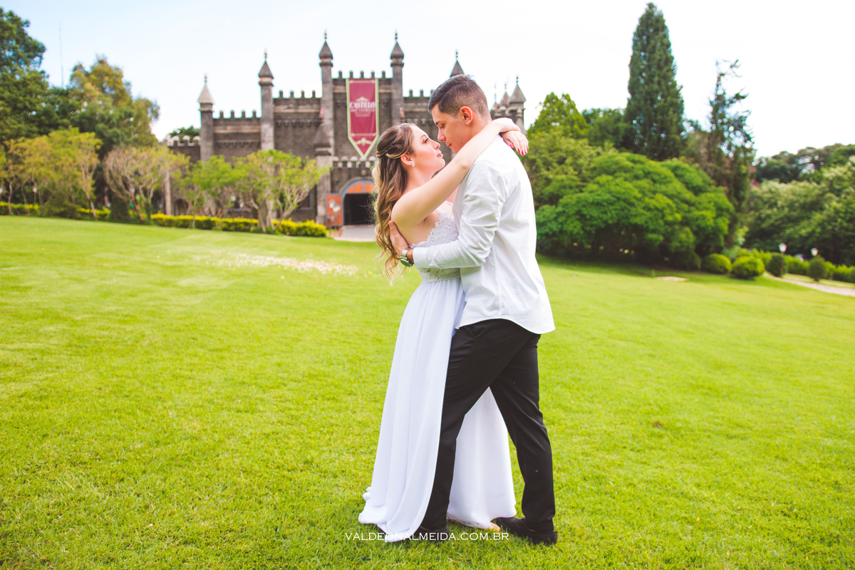 Pre Wedding Gabriela e Rodrigo no Castelo Dos Vinhais em Vinhedo