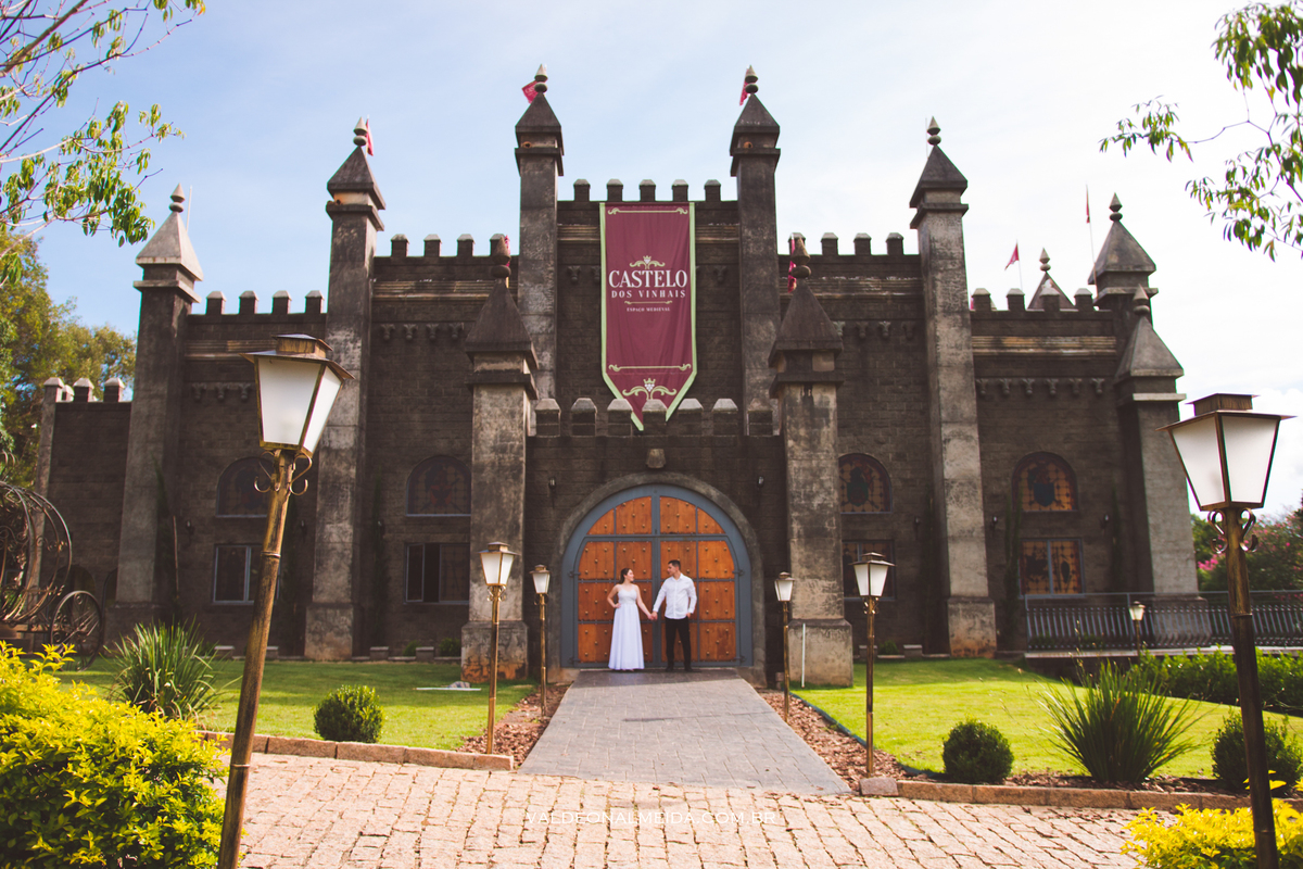 Pre Wedding Gabriela e Rodrigo no Castelo Dos Vinhais em Vinhedo