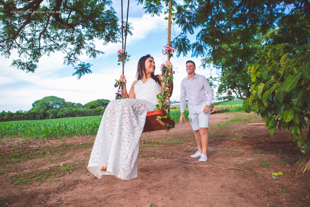 Ensaio Pre Wedding Paula Cavilha e Guilherme em Holambra