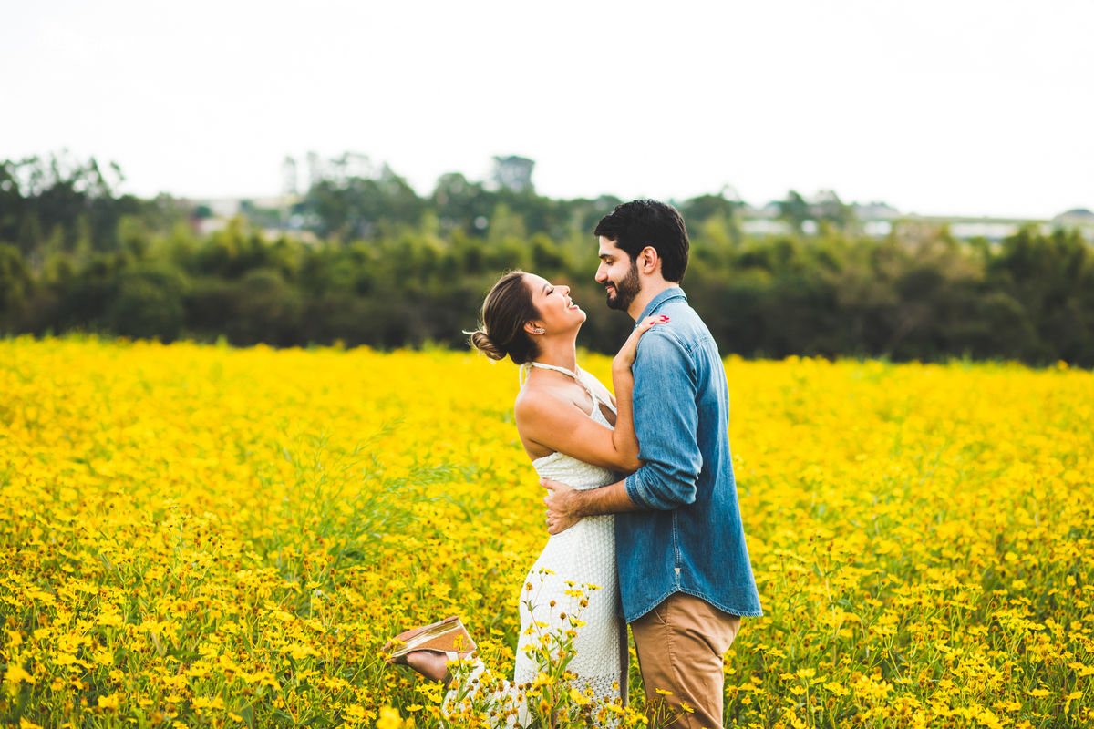Ensaio Pre Wedding Luiza e Lucas no moinho em Holambra