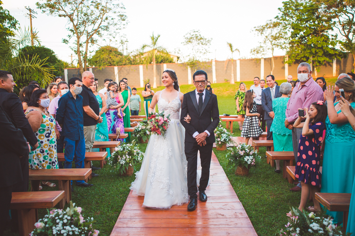 A entrada da noiva Hortência