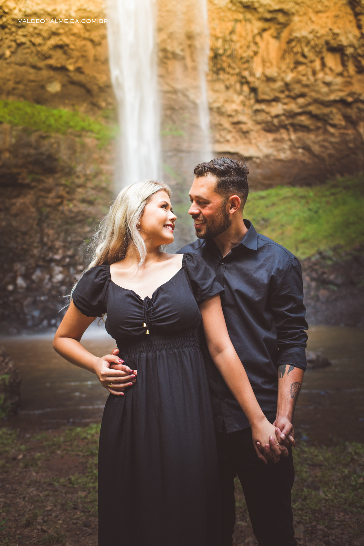 Ensaio Pre Wedding na Cahoeira do Saltão em Itirapina