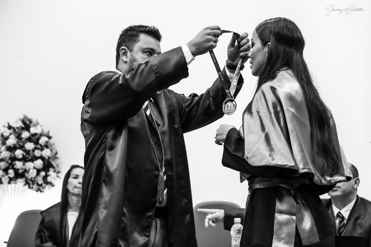juarez-carneiro-studio-fotografo-fotografia-formatura-joãopessoa-pb-fisioterapia-ufpb-beca-colaçãodegrau-raycina-formando