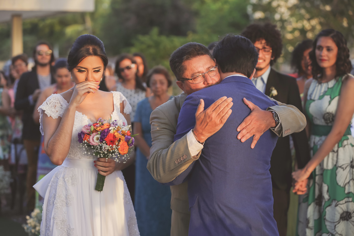 juarez-carneiro-studio-fotografo-joãopessoa-paraiba-jampa-pb-casamento-ensaio-praia-noivos-noivas-feiradenoiva-fotografodecasamento-vestidodenoiva-fotografia-foto-wedding-amor-love-sentimento-casal-juarezcarneirostudio-arte-classico-flores