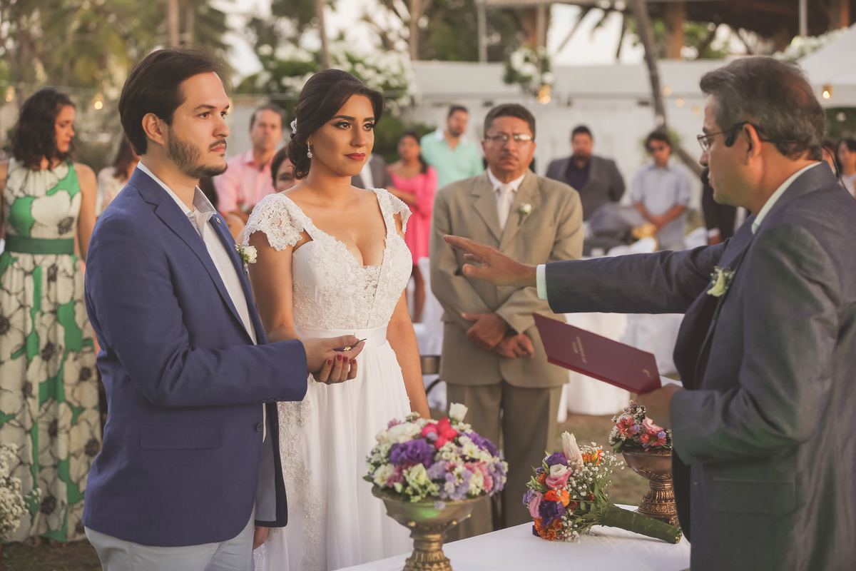 juarez-carneiro-studio-fotografo-joãopessoa-paraiba-jampa-pb-casamento-ensaio-praia-noivos-noivas-feiradenoiva-fotografodecasamento-vestidodenoiva-fotografia-foto-wedding-amor-love-sentimento-casal-juarezcarneirostudio-arte-classico-flores