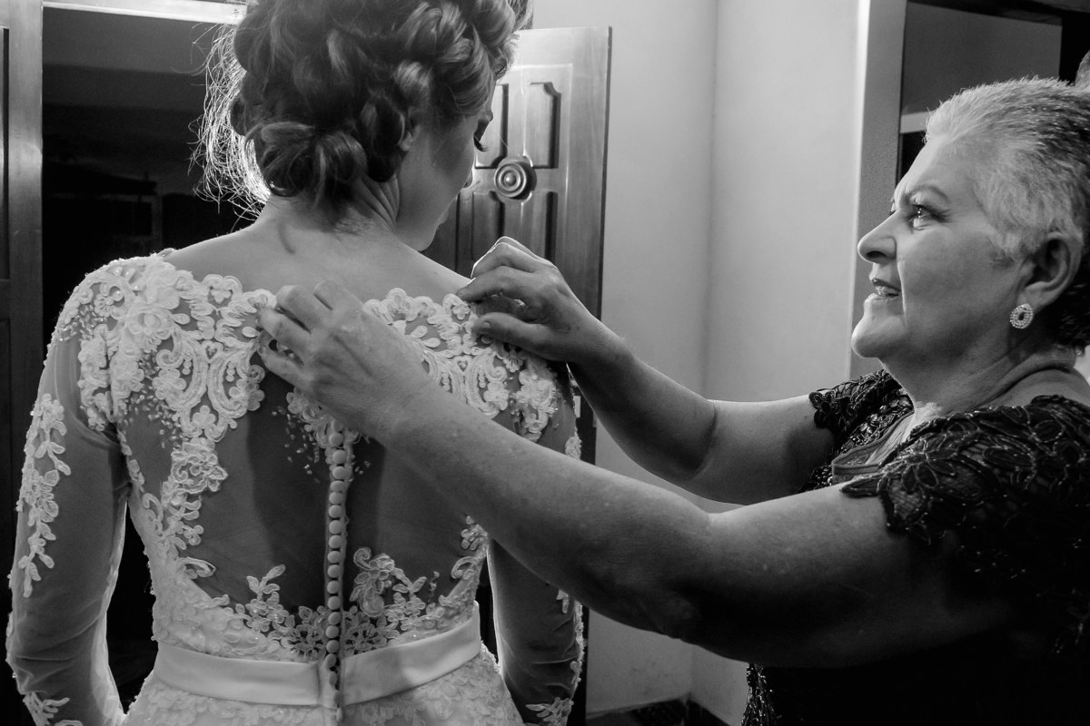 casamento-juarezcarneirostudio-melhorfotografo-fotografonaparaiba-paraiba-joãopessoa-fotos-noiva-noivo-jacaraú-militar-fotografodecasamento-ensaio-historiadecasamento-fotosdecasamento-emoção-tenente-aspirantes-espadas-pb-jampa-igreja-festa-dança