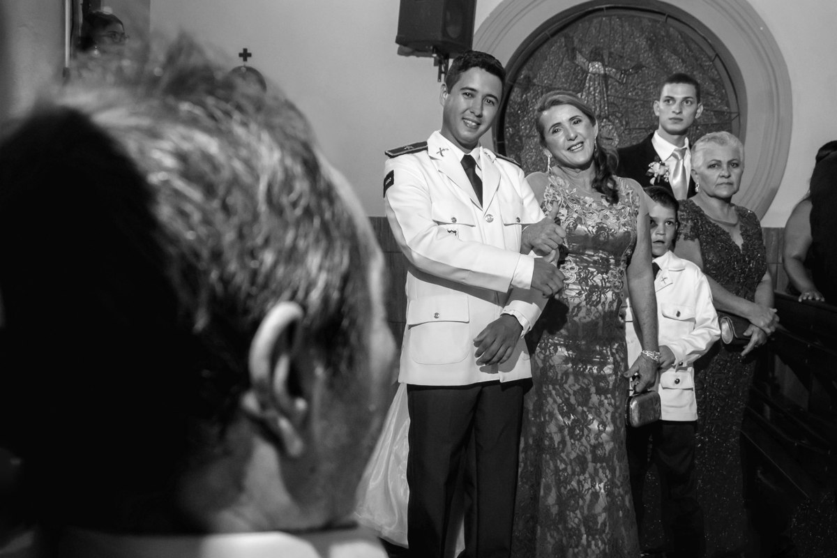 casamento-juarezcarneirostudio-melhorfotografo-fotografonaparaiba-paraiba-joãopessoa-fotos-noiva-noivo-jacaraú-militar-fotografodecasamento-ensaio-historiadecasamento-fotosdecasamento-emoção-tenente-aspirantes-espadas-pb-jampa-igreja-festa-dança