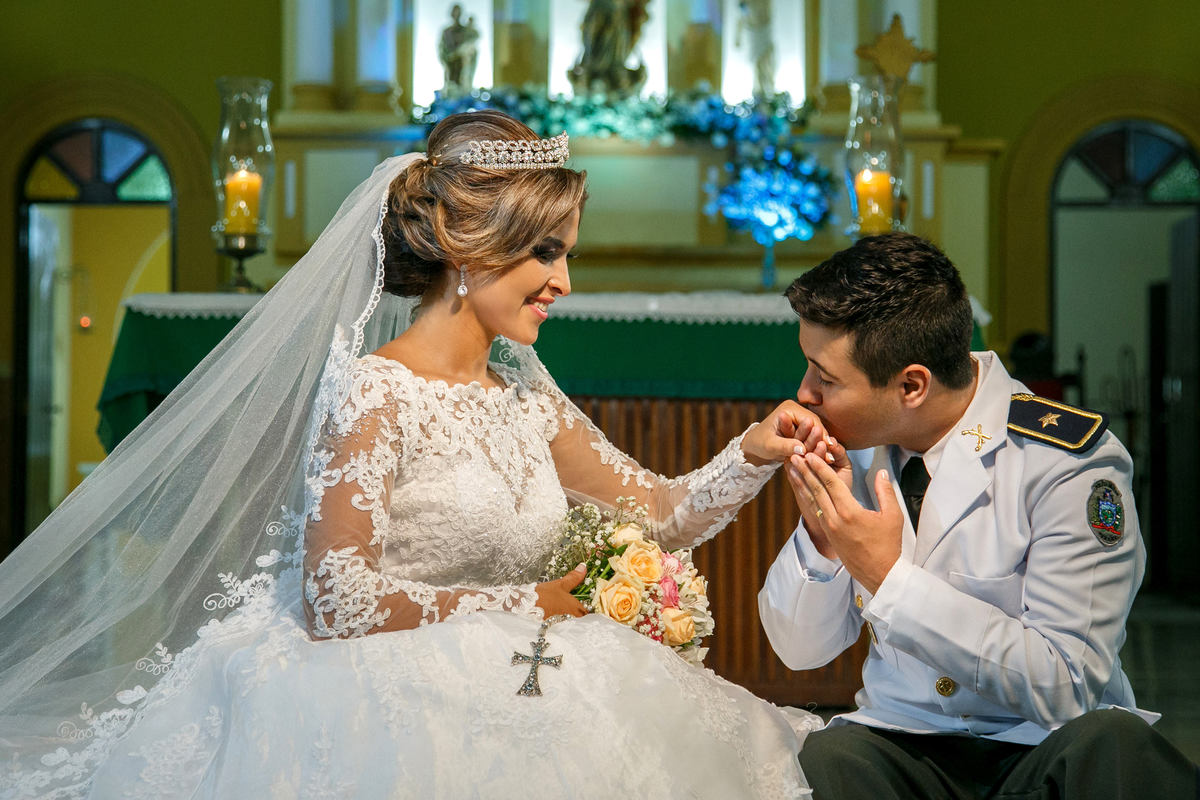 casamento-juarezcarneirostudio-melhorfotografo-fotografonaparaiba-paraiba-joãopessoa-fotos-noiva-noivo-jacaraú-militar-fotografodecasamento-ensaio-historiadecasamento-fotosdecasamento-emoção-tenente-aspirantes-espadas-pb-jampa-igreja-festa-dança