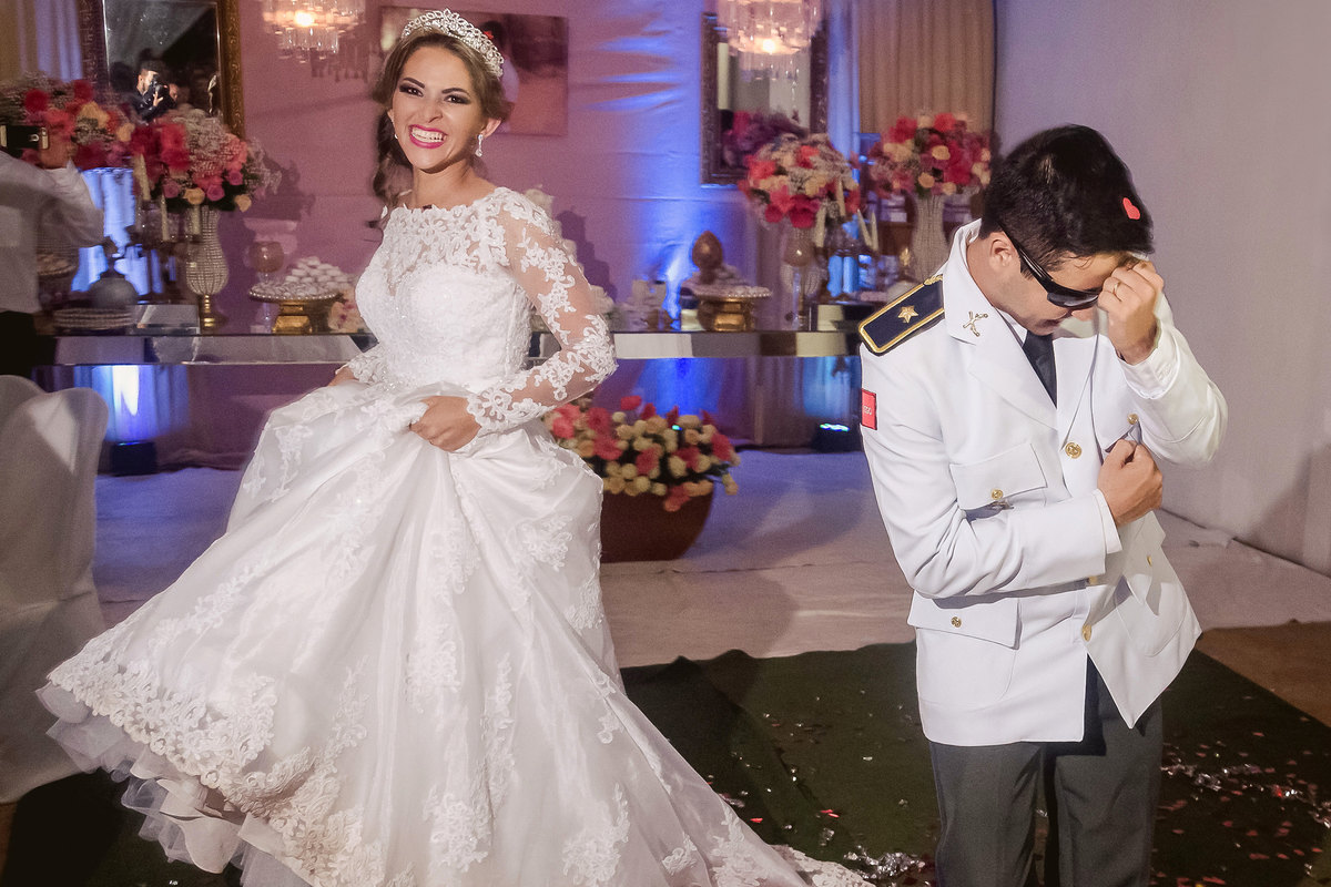 casamento-juarezcarneirostudio-melhorfotografo-fotografonaparaiba-paraiba-joãopessoa-fotos-noiva-noivo-jacaraú-militar-fotografodecasamento-ensaio-historiadecasamento-fotosdecasamento-emoção-tenente-aspirantes-espadas-pb-jampa-igreja-festa-dança