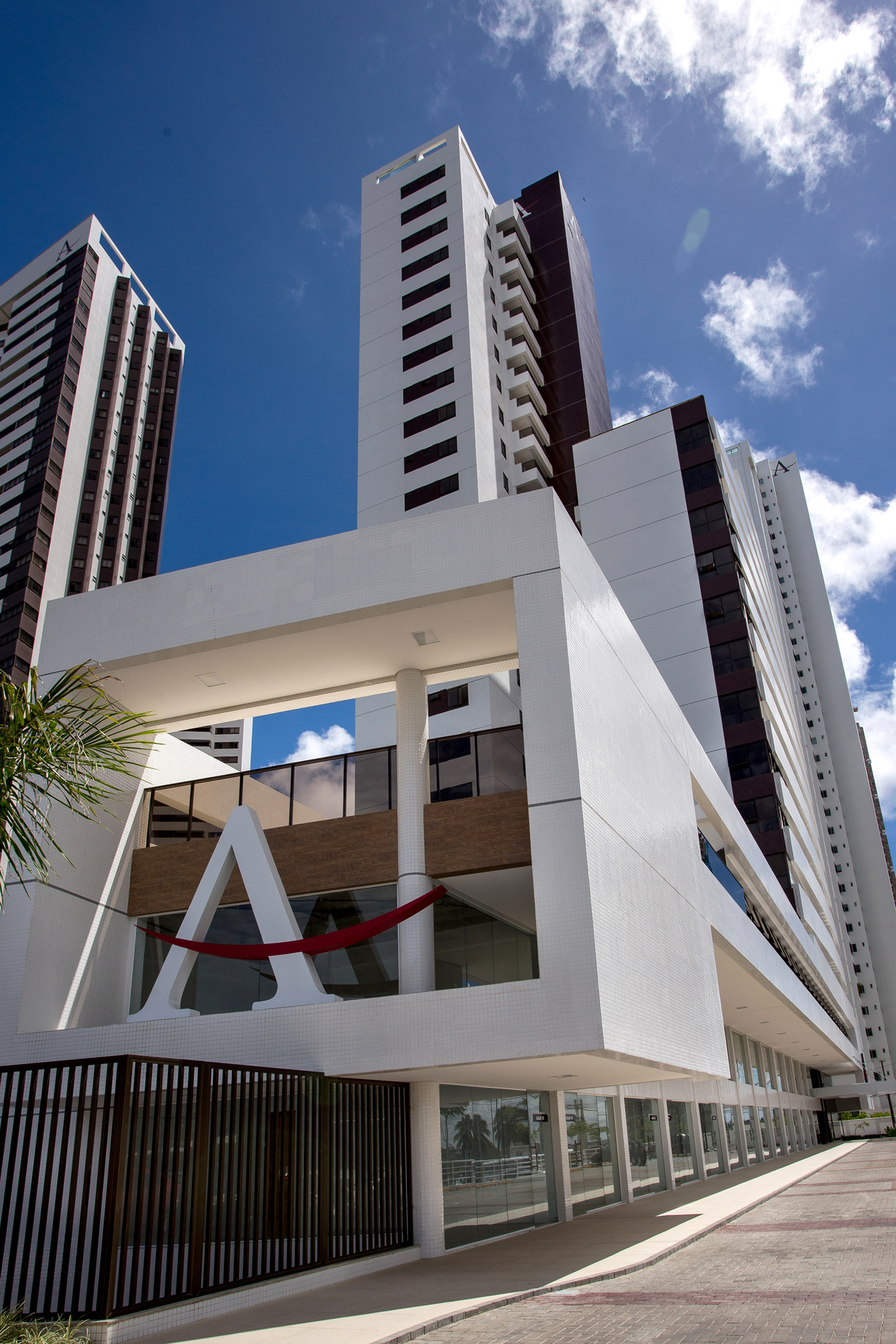 arquitetura-fachadas-peledevidro-fotografo-arquiteto-arquiteta-engenheiro-joãopessoa-paraiba-jampa-pb-engenheiro-construção-esquadrias-vidro-hotel-comercial-residencial-empreendimentos-foto-imagem-predios-edificios-alliance-altiplano