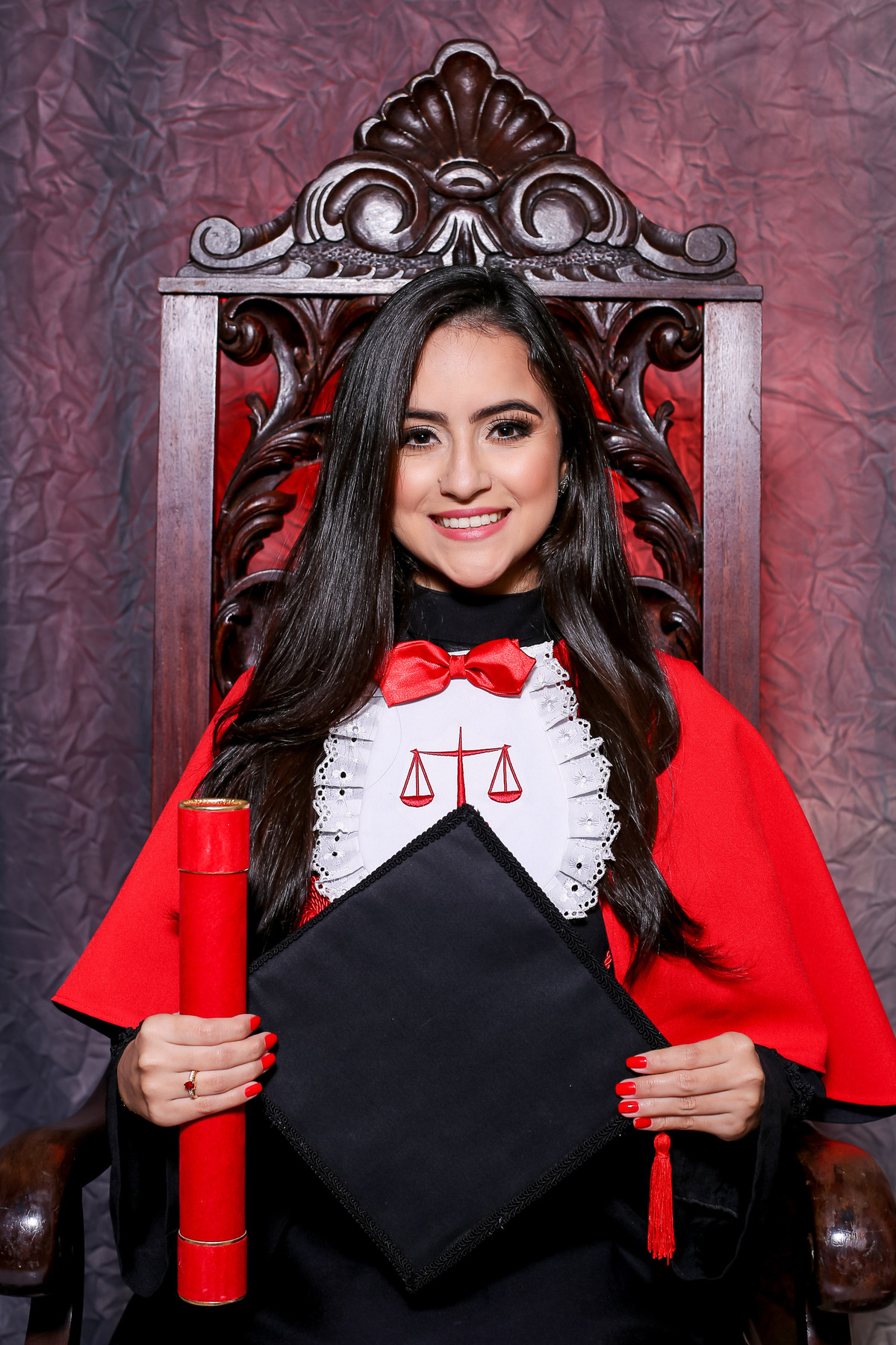 gabriela-cortez-juarez-carneiro-studio-fotografo-formatura-direito-iesp-joãopessoa-paraíba-jampa-pb-formanda-beca-becaspb-foto-estúdio-cadeiradeformatura-advogada-advogado-sonho-realização-capelo-ensaio-sessãodefotos-ufpb-nassau-asper-unipê-unip-fpb-2019