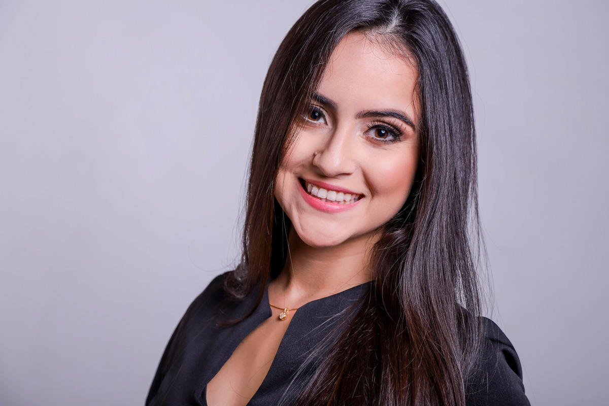 gabriela-cortez-juarez-carneiro-studio-fotografo-formatura-direito-iesp-joãopessoa-paraíba-jampa-pb-formanda-beca-becaspb-foto-estúdio-cadeiradeformatura-advogada-advogado-sonho-realização-capelo-ensaio-sessãodefotos-ufpb-nassau-asper-unipê-unip-fpb-2019