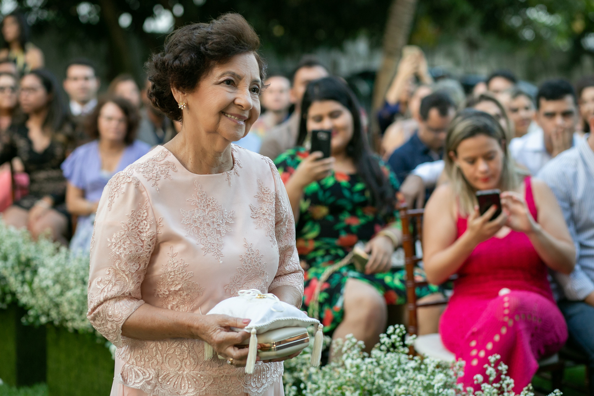 casamento-wedding-noiva-noivo-juarez-carneiro-studio-fotografo-noivos-chacara-nbs-joãopessoa-paraiba-jampa-pb-padrinhos-madrinhas-foto-vestidodenoiva-dia-jardim-jesus-cerimônia-recepção-festa-amor-love-sentimento-emoção-terno-inspiração-casorio-igreja