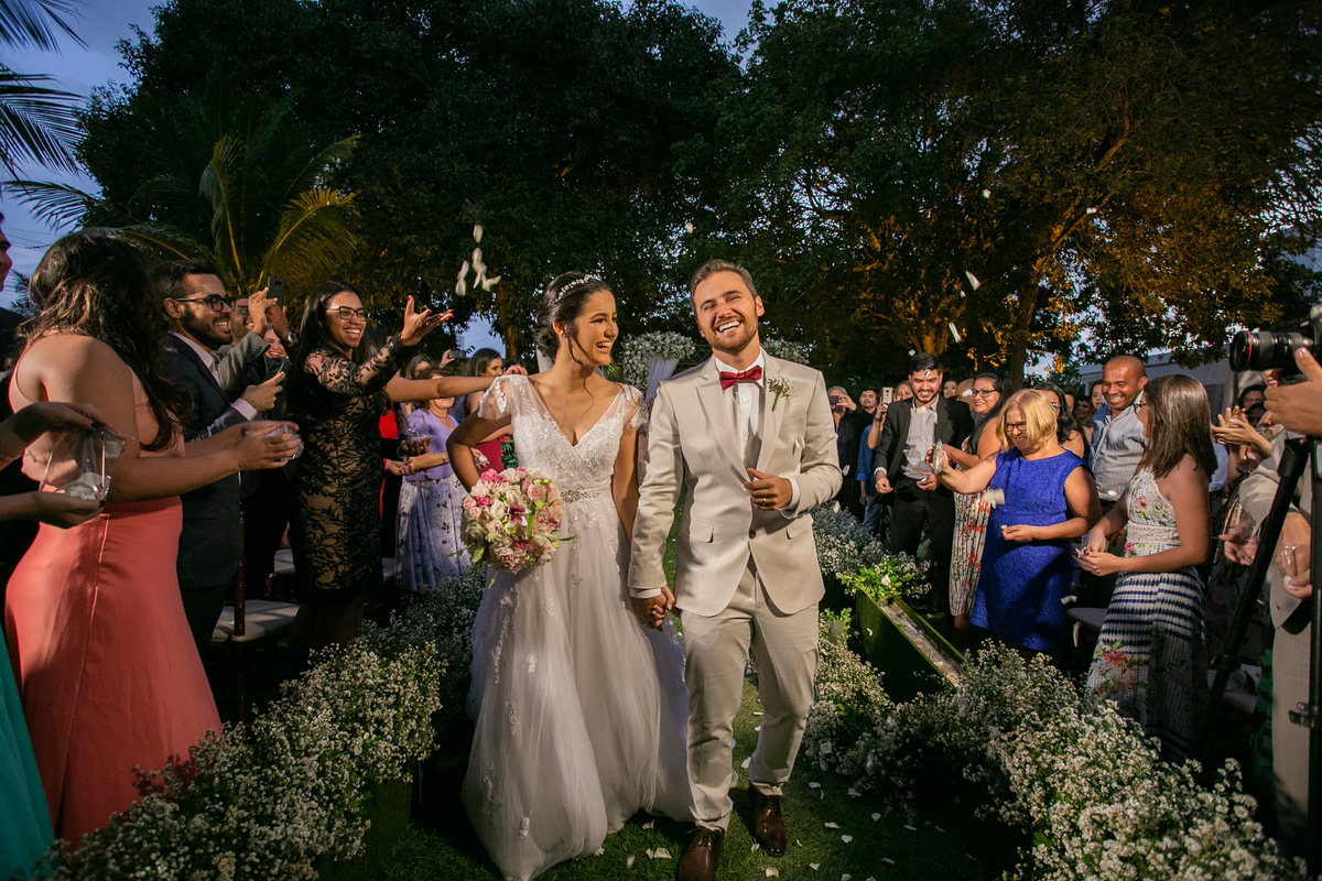 casamento-wedding-noiva-noivo-juarez-carneiro-studio-fotografo-noivos-chacara-nbs-joãopessoa-paraiba-jampa-pb-padrinhos-madrinhas-foto-vestidodenoiva-dia-jardim-jesus-cerimônia-recepção-festa-amor-love-sentimento-emoção-terno-inspiração-casorio-igreja