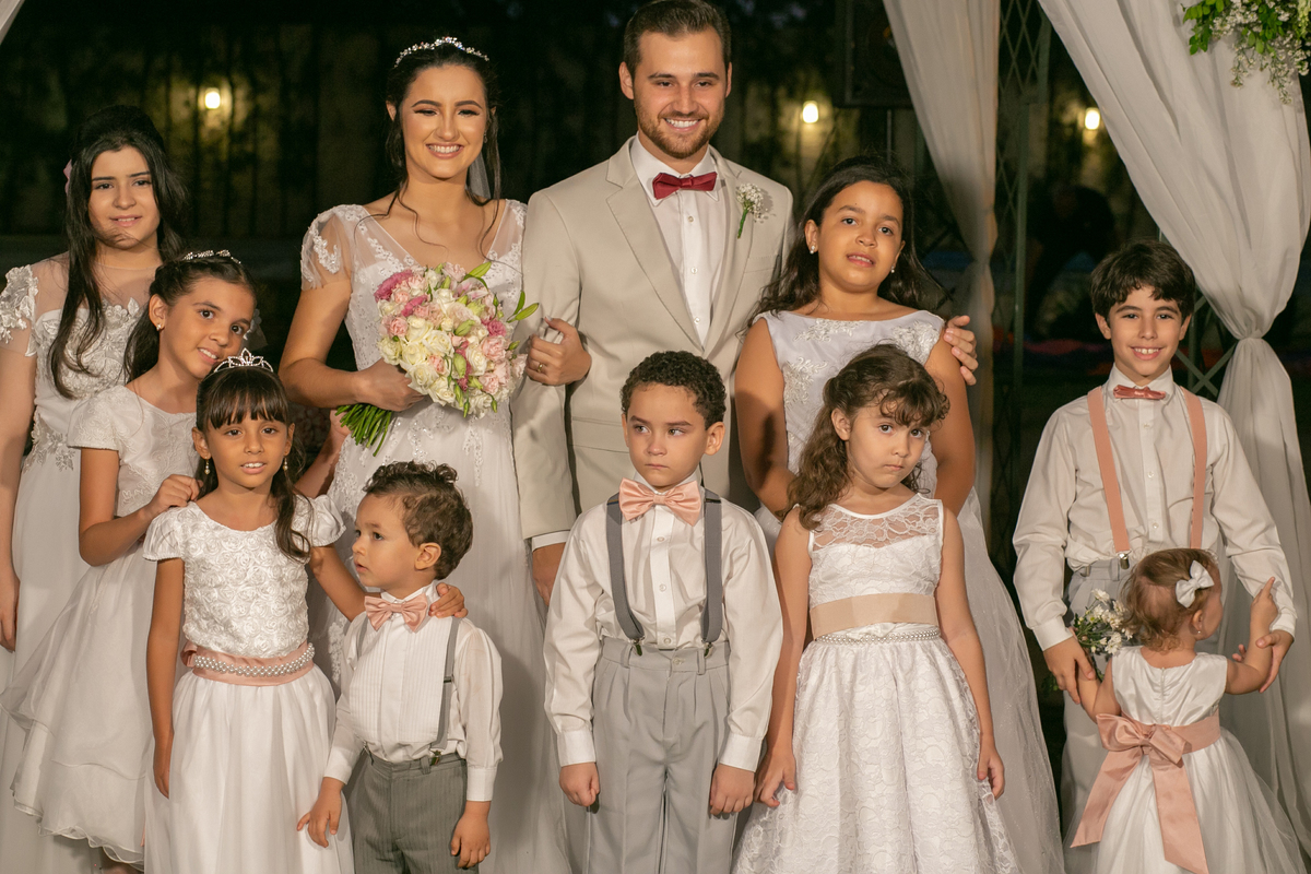 casamento-wedding-noiva-noivo-juarez-carneiro-studio-fotografo-noivos-chacara-nbs-joãopessoa-paraiba-jampa-pb-padrinhos-madrinhas-foto-vestidodenoiva-dia-jardim-jesus-cerimônia-recepção-festa-amor-love-sentimento-emoção-terno-inspiração-casorio-igreja