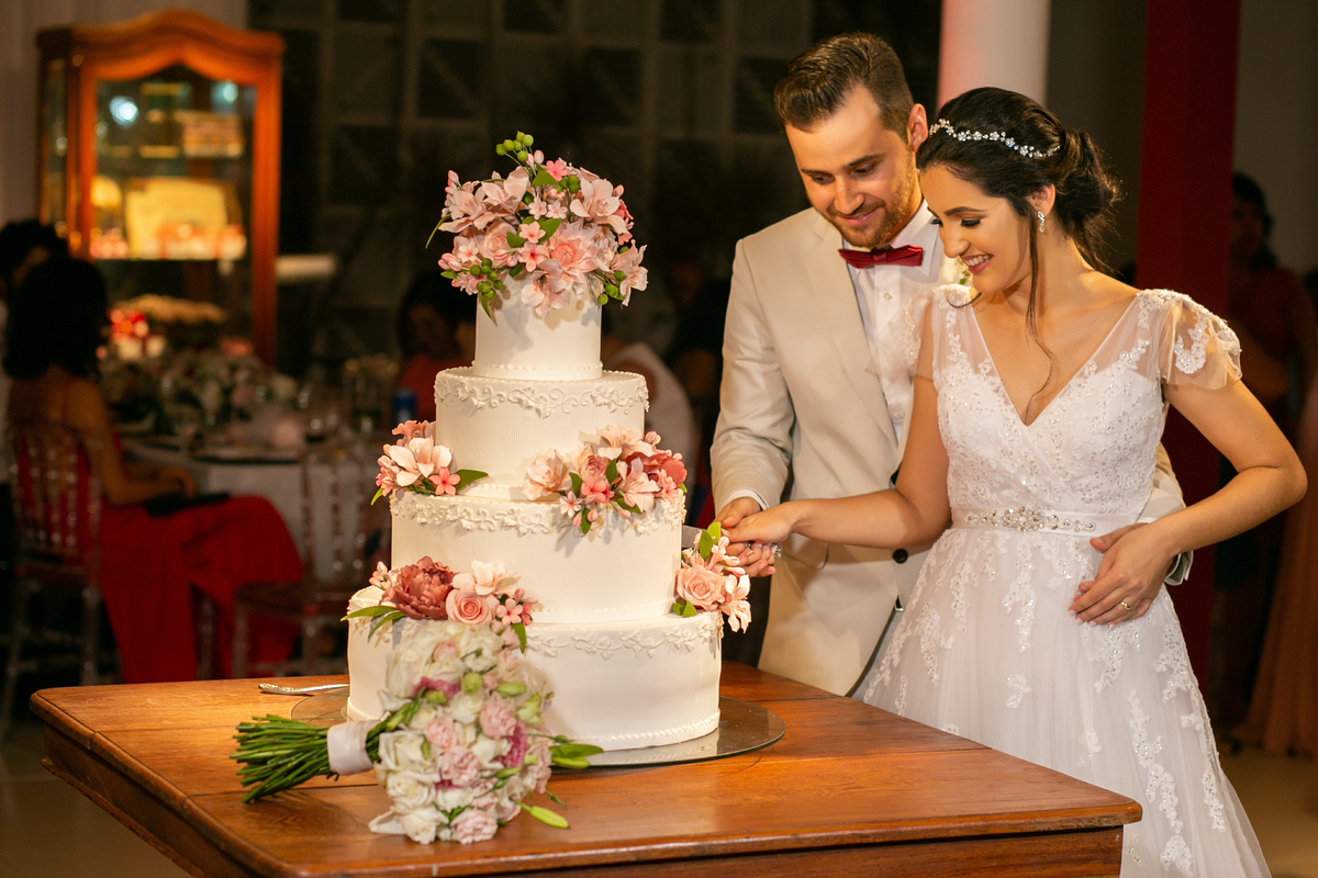 casamento-wedding-noiva-noivo-juarez-carneiro-studio-fotografo-noivos-chacara-nbs-joãopessoa-paraiba-jampa-pb-padrinhos-madrinhas-foto-vestidodenoiva-dia-jardim-jesus-cerimônia-recepção-festa-amor-love-sentimento-emoção-terno-inspiração-casorio-igreja